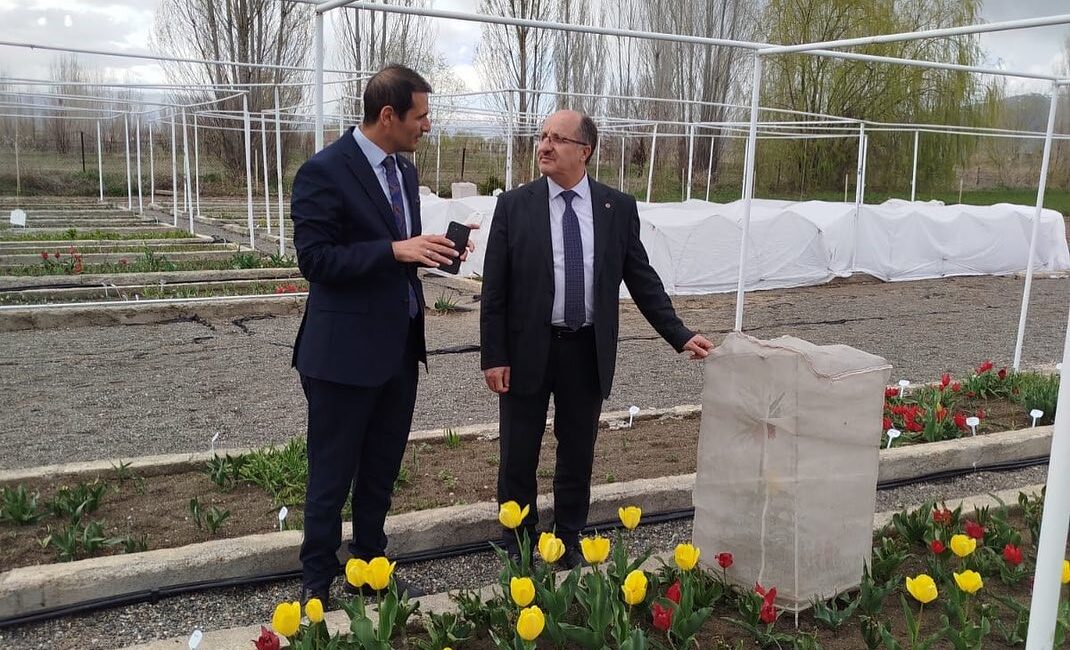 Erzincan Sanayi ve Teknoloji İl Müdürü Mustafa Küçükler, beraberindeki heyetle
