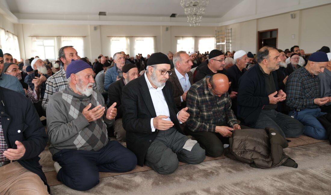 Erzincan İl Müftüsü İsmail Fakirullahoğlu ve İl Müftü Yardımcısı Medet