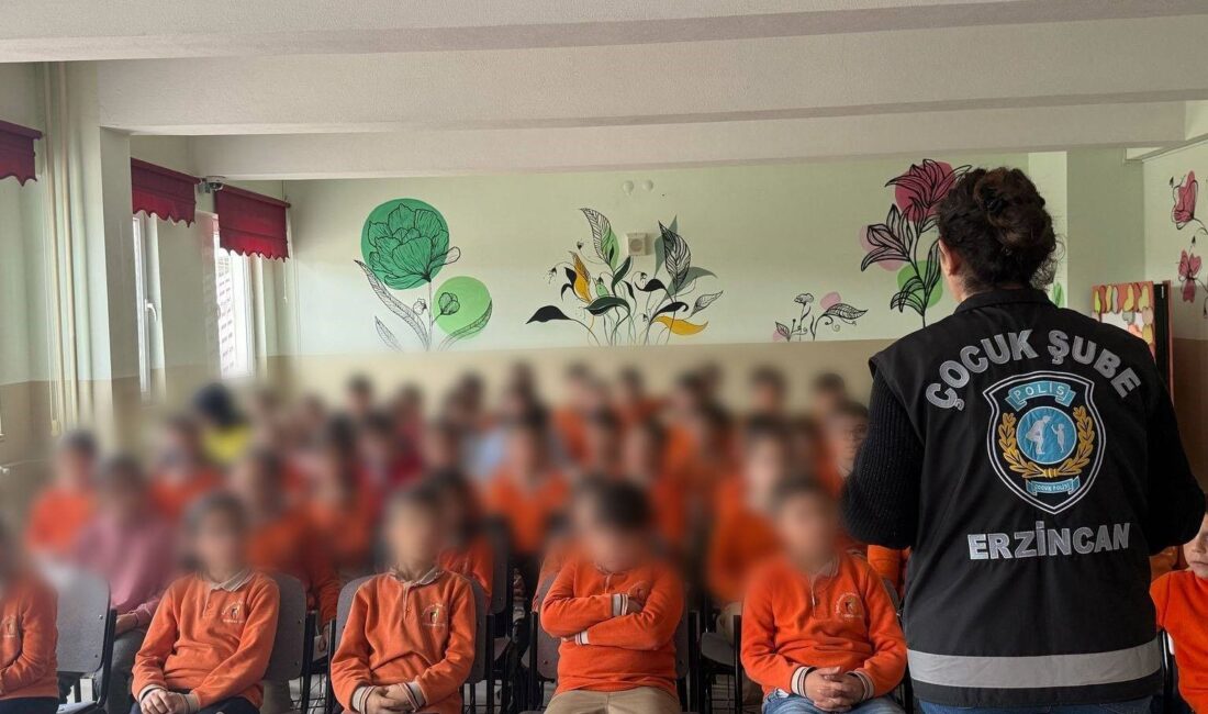 Erzincan İl Emniyet Müdürlüğü, öğrencilere yönelik gerçekleştirdiği bilgilendirme programıyla çocuklara