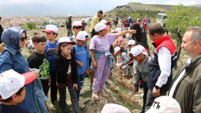 Erzincan’da hem çevrenin korunması hem de çocuklara daha yeşil bir