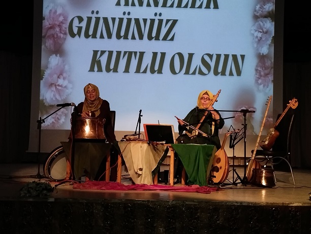 AK Parti Erzincan İl Başkanlığı Kadın Kolları, Anneler Günü’nde anlamlı