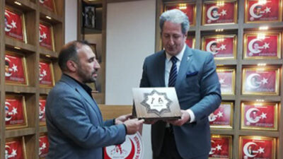 Anahtar Parti Erzincan İl Başkanı Ahmet Korkmaz, Genel Başkan Yavuz