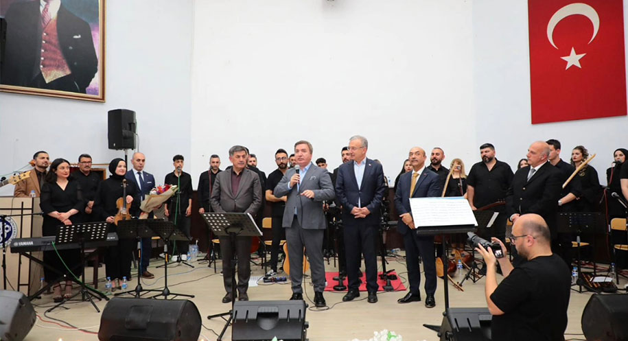 Türk halk müziğinin efsanevi ismi Ali Ekber Çiçek, doğduğu topraklar