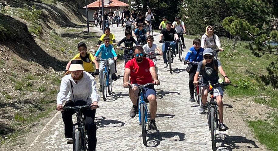 Erzincan’ın Refahiye ilçesinde doğa ile iç içe bir farkındalık etkinliği