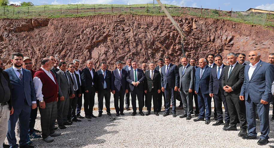 Erzincan’ın Otlukbeli ilçesinde, Otlukbeli Belediyesi tarafından yapımı planlanan Misafirhane Projesi’nin