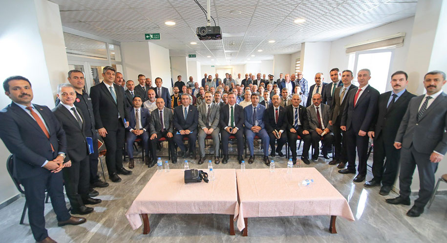 Erzincan Valisi Hamza Aydoğdu’nun başkanlığında, Çayırlı ilçesinde mahalle ve köy