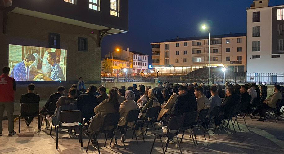 Erzincan Gençlik ve Spor İl Müdürlüğü’ne bağlı Refahiye Gençlik Merkezi,