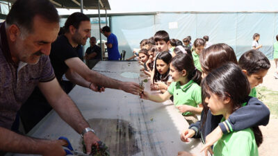 Erzincan’da öğrenciler, tarım ve bahçecilik alanındaki bilimsel çalışmaları yerinde inceleyerek