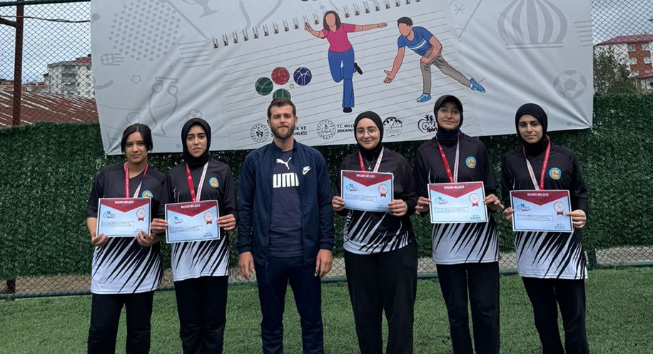 Erzincan’ın Tercan ilçesindeki Recep Gündüz Anadolu İmam Hatip Lisesi Kız