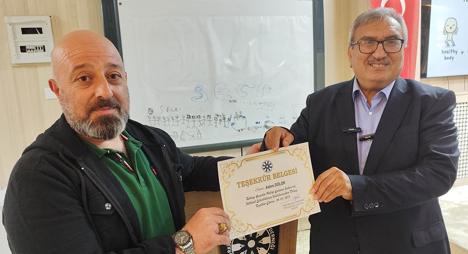 Türkiye Yazarlar Birliği Erzincan Şubesi’nin düzenlediği etkinlikte, Prof. Dr. Adem