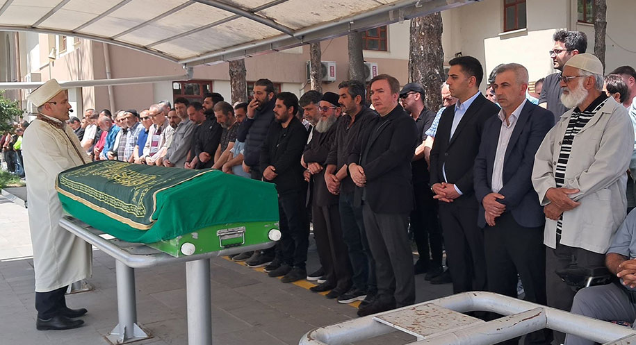 Erzincan İl Özel İdaresi’nin sevilen isimlerinden Yakup Aksu, uzun süredir