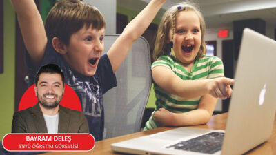 Ebeveynlere bilinçli teknoloji kullanımı için öneriler sunan Öğretim Görevlisi Bayram