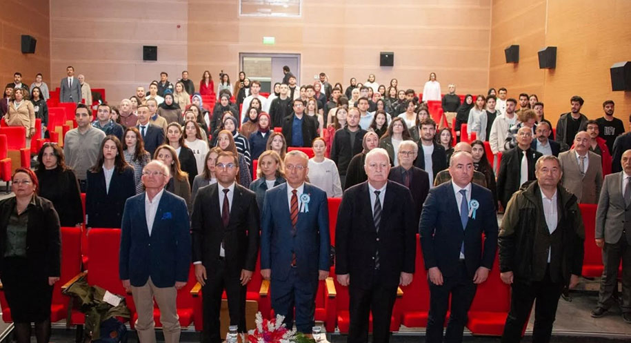 Erzincan Binali Yıldırım Üniversitesi ev sahipliğinde düzenlenen “Çevirinin Kültür İnşası