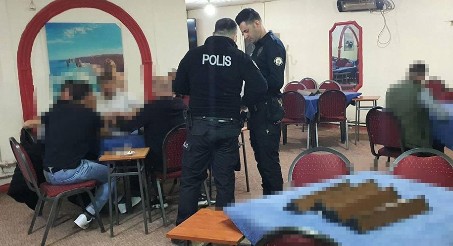 Erzincan İl Emniyet Müdürlüğü’nün “Huzur 24” uygulaması kapsamında yapılan denetimlerde