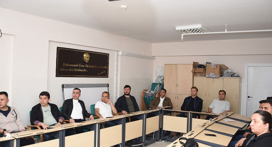 Erzincan İl Emniyet Müdürlüğü, personelinin mesleki bilgi ve becerilerini artırmak,