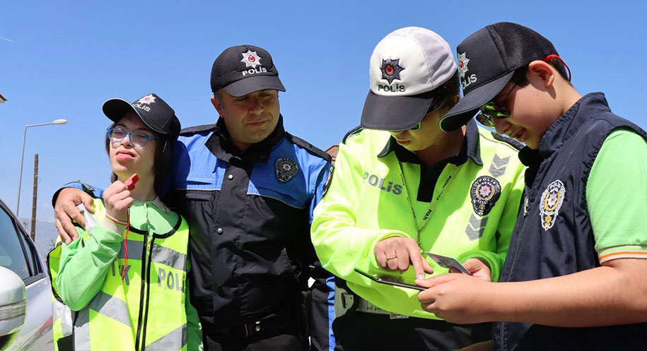 Erzincan İl Emniyet Müdürlüğü tarafından, “10-16 Mayıs Engelliler Haftası” kapsamında