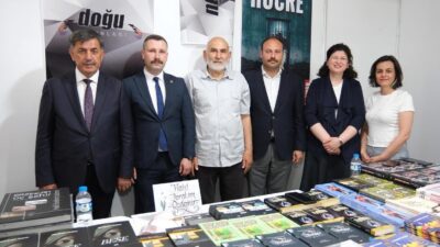 Erzincan’da kültür ve edebiyat tutkunlarını bir araya getiren Kitap Fuarı,