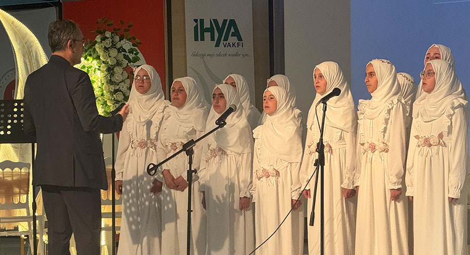 Erzincan’da geleneksel hale gelen ve bu yıl dördüncüsü düzenlenen “Hadis-i