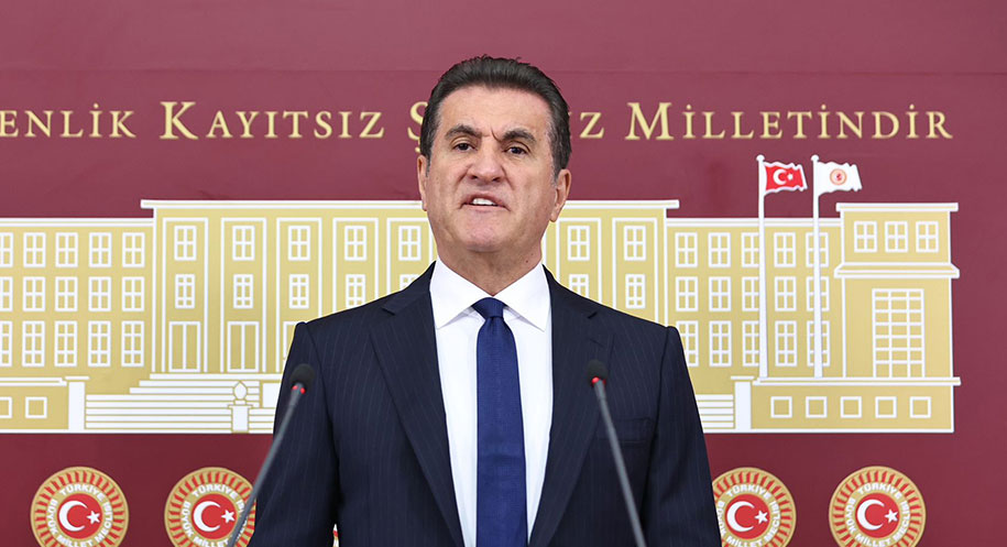 CHP Erzincan Milletvekili Mustafa Sarıgül, TBMM’de düzenlediği basın toplantısında Erzincan’ın