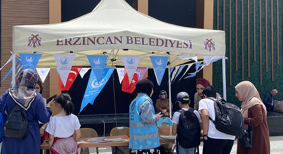 Ülkü Ocakları Erzincan İl Başkanlığı, Gençlik Haftası kapsamında Dörtyol Meydanı’nda