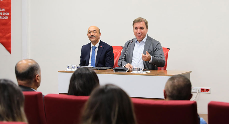 Erzincan Valisi Hamza Aydoğdu, eğitime verdiği önemi her fırsatta vurgulamaya