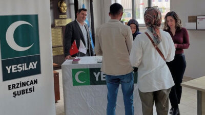 Erzincan’da YEDAM tarafından İŞKUR İl Müdürlüğü’nde kurulan bilgilendirme standıyla vatandaşlara