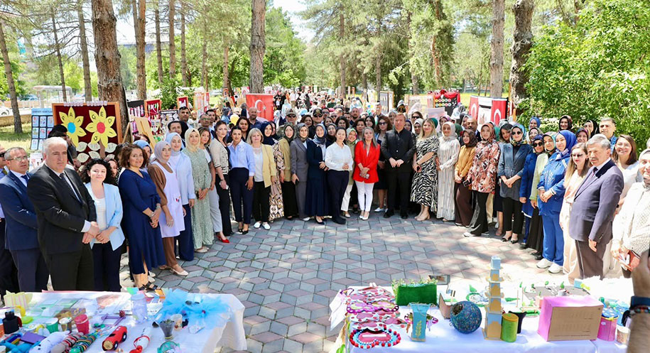 Erzincan’da, Valilik ve İl Milli Eğitim Müdürlüğü’nün işbirliğiyle hayata geçirilen