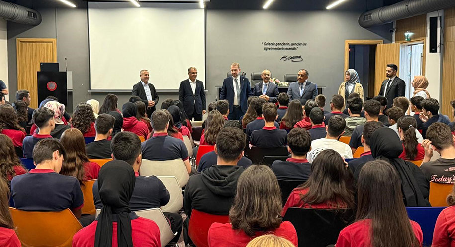 Erzincan Barosu ile İl Millî Eğitim Müdürlüğü iş birliğinde başlatılan