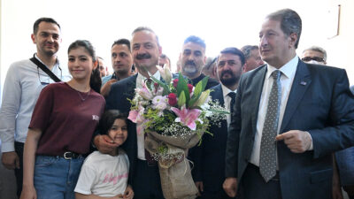 Anahtar Parti Genel Başkanı Yavuz Ağıralioğlu, Erzincan’da düzenlenen parti teşkilat