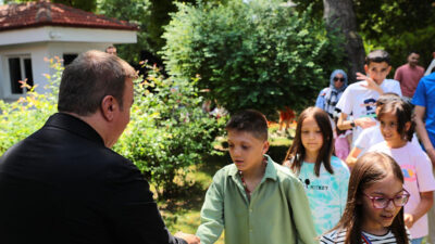 Erzincan Valisi Hamza Aydoğdu, Kurban Bayramı dolayısıyla valilik konutunda çocuklar