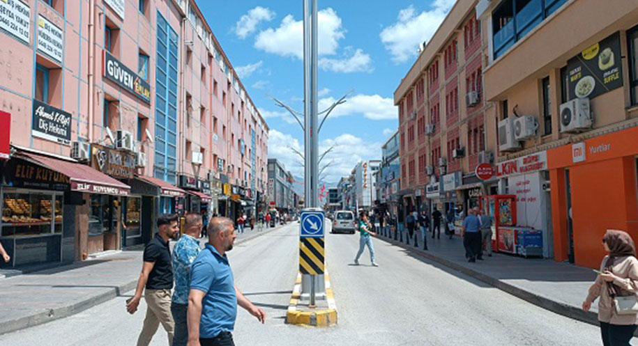 Nermi Tombul Caddesi, bu yaz sanatın, müziğin ve ailece keyifli