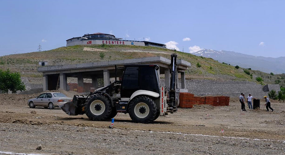 Erzincan Belediyesi tarafından yapımı sürdürülen Esentepe Rekreasyon Alanı 3. Etap