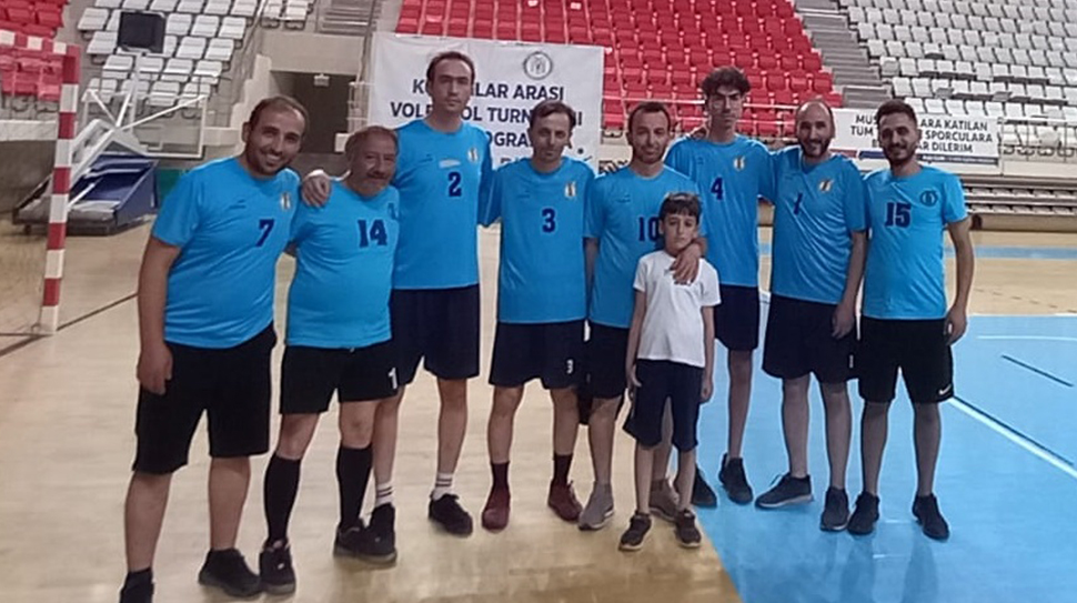 Erzincan’da 2025 Kurumlar Arası Voleybol Turnuvası başladı! 29 takımın mücadele