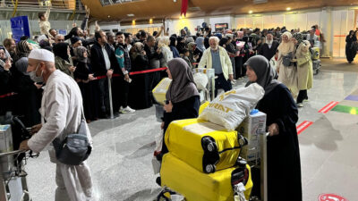 Erzincan’dan kutsal topraklara giderek hac ibadetini tamamlayan hacılar, dualarla ve