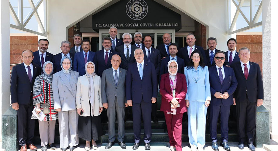 AK Parti Erzincan Milletvekili Süleyman Karaman, AK Parti Grup Başkan