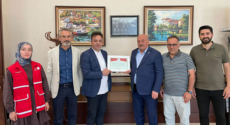   AK Parti Erzincan Milletvekili Süleyman Karaman, Kurban Bayramı süresince