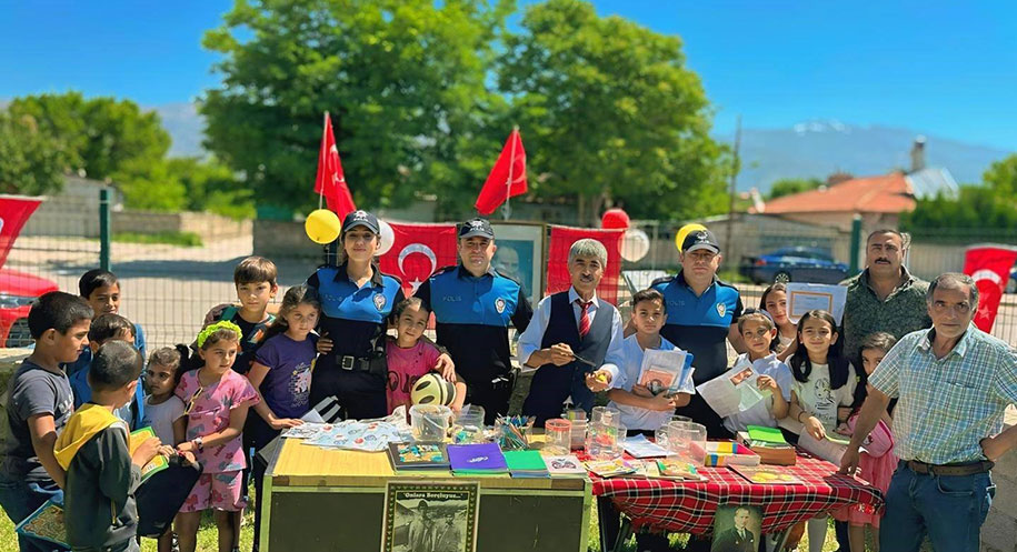 Erzincan İl Emniyet Müdürlüğü Toplum Destekli Polislik Şube Müdürlüğü ekipleri,