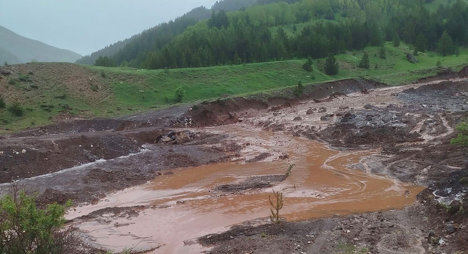 Erzincan’ın Refahiye ilçesine bağlı Kızıleniş Köyü Tosunlu Küme Evleri mezrasında,