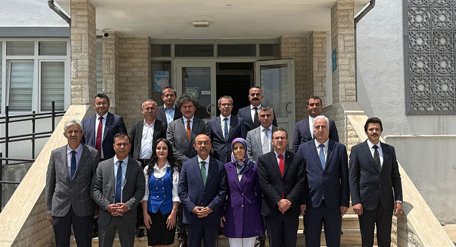 Erzincan İl Millî Eğitim Müdürü Hacı Ömer Kartal başkanlığında düzenlenen