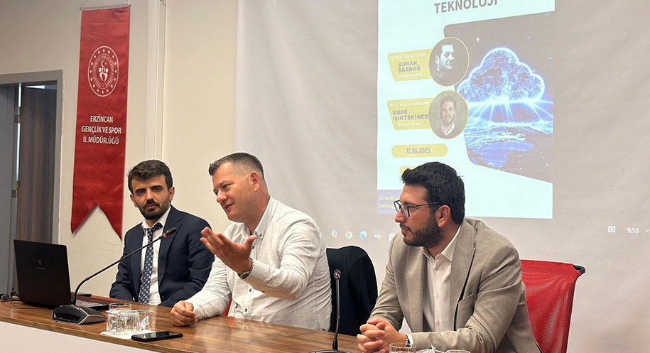 Erzincan Gençlik ve Spor İl Müdürlüğü’nün ev sahipliğinde düzenlenen “Yapay