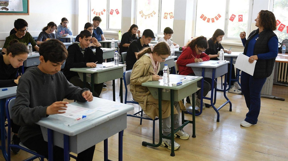 2025 Yükseköğretim Kurumları Sınavı (YKS), 21-22 Haziran tarihlerinde Türkiye genelinde