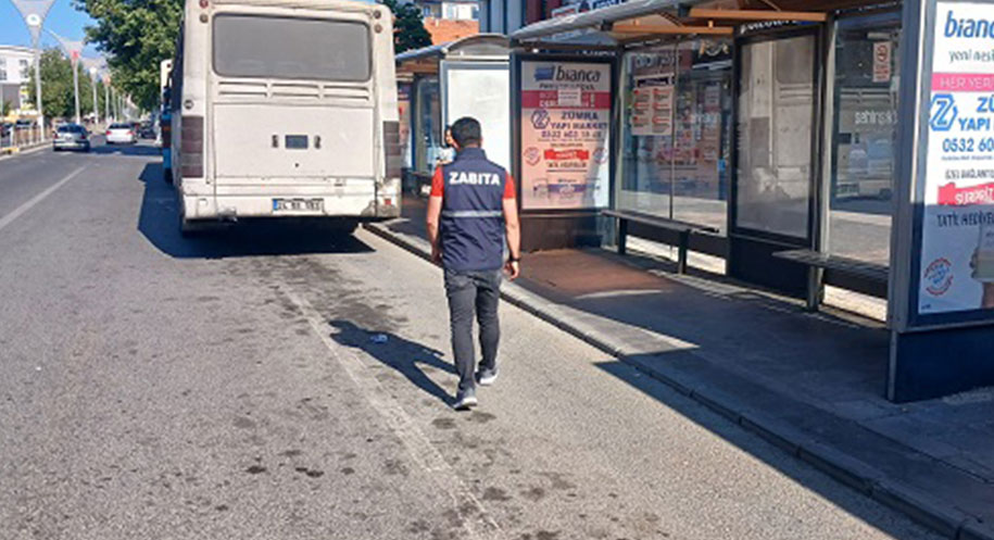 Erzincan Belediyesi Zabıta ekipleri, YKS sınavında öğrencilerin ulaşımda mağduriyet yaşamaması
