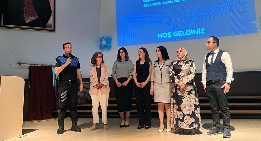 Erzincan Binali Yıldırım Üniversitesi Sağlık Bilimleri Fakültesi Hemşirelik Bölümü öğrencileri,
