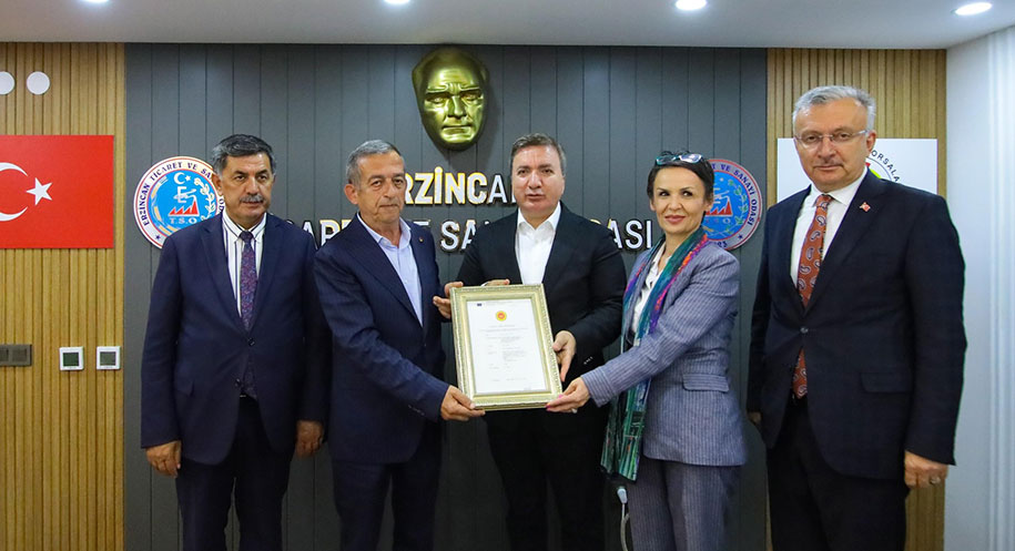 AB Komisyonu tarafından coğrafi işaretle tescillenen Erzincan Tulum Peyniri’nin belgesi,