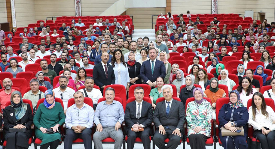 Erzincan Valisi Hamza Aydoğdu, İl Milli Eğitim Müdürü Hacı Ömer