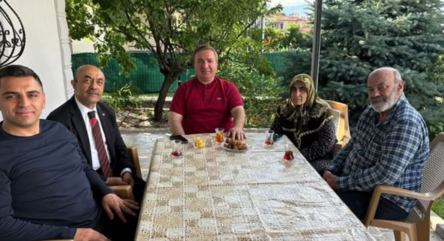Erzincan Valisi Hamza Aydoğdu, Babalar Günü dolayısıyla anlamlı bir ziyaret