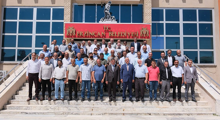 Erzincan Belediyesi, Merkez Mahalle Muhtarları ile bir araya gelerek önemli