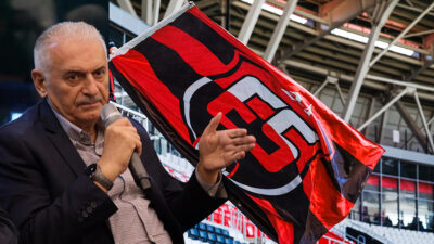 Son Başbakan Binali Yıldırım, 24 Temmuz Basın Bayramı’nda Erzincanspor’a destek