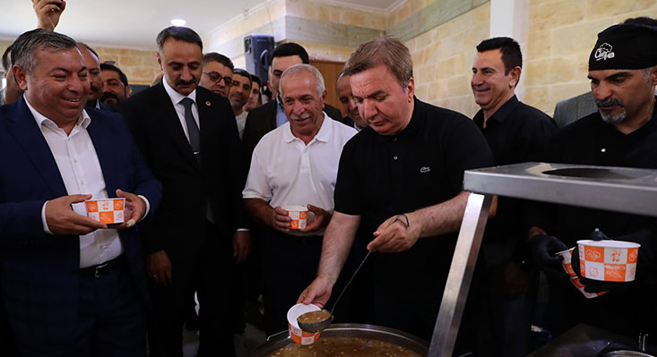 Erzincan’ın İliç ilçesine bağlı Çilesiz Köyü’nde, Muharrem ayı dolayısıyla Aşure