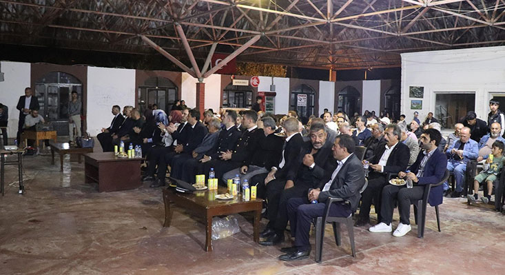 Erzincan’ın Çayırlı ilçesinde 15 Temmuz Demokrasi ve Millî Birlik Günü dolayısıyla